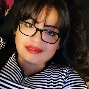 Meet your Posher, Irais